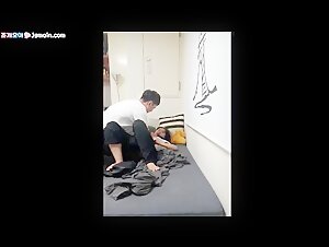 온동네방네 여자들을 후리고 다니는 카사노바 남-101