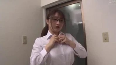 Full Erection Alone In A Narrow Bath With A Hidden Busty Sister