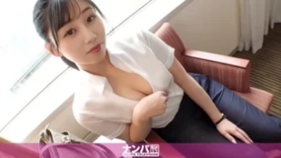 邂逅皮膚白皙、身材迷人的白領女郎，在飯店進行激烈的性愛！