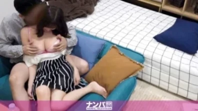 百戦錬磨のナンパ師のヤリ部屋で、連れ込みSEX隠し撮り 318 笑顔が可愛い美女を連れ込みSEX！